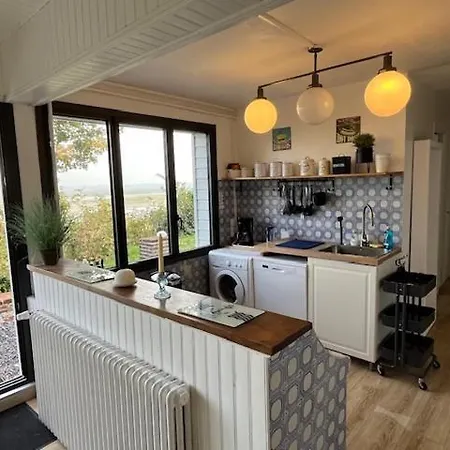 別荘 De La Falaise *