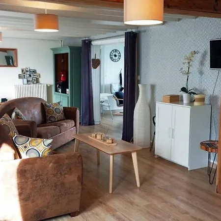 De La Falaise 別荘 *