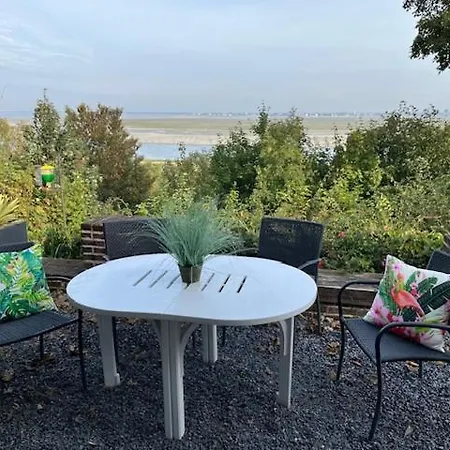 別荘 De La Falaise