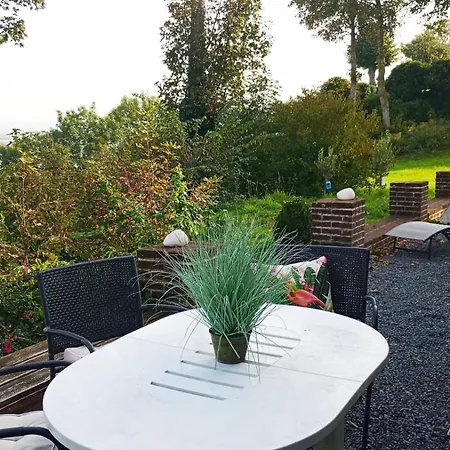 De La Falaise 別荘 *