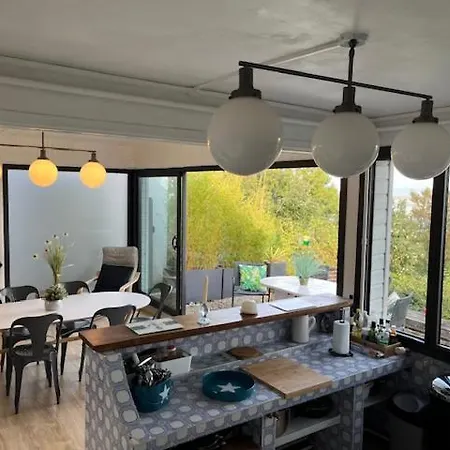 De La Falaise 別荘 *